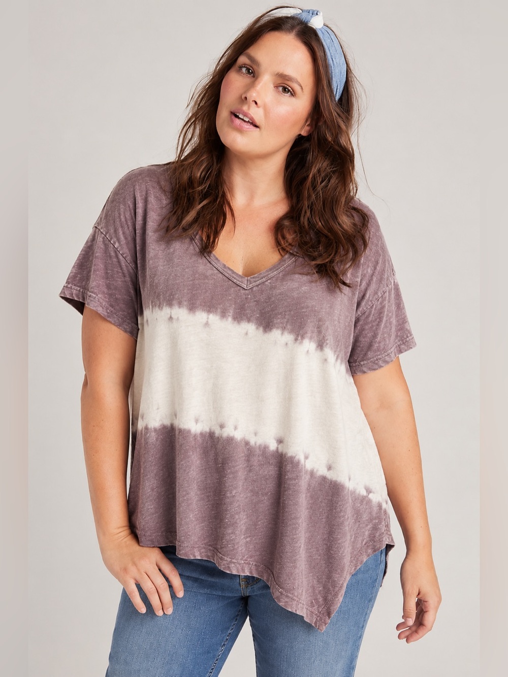 Easel Oversize Washed Mauve V-Neck Short Sleeve Tie-Dye T-Shirt Asymmetrical Hem